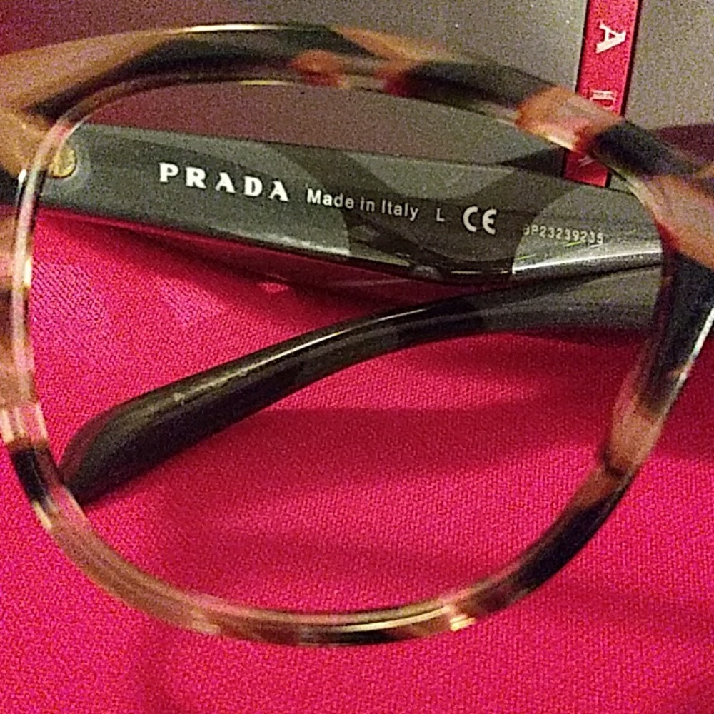 Prada Frames - image 3